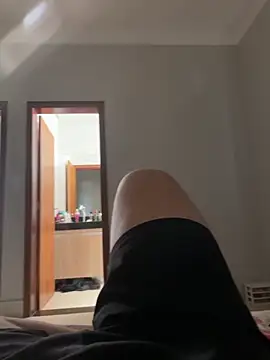 Lucasbb034 online show from April 21, 2026, 4:34 pm