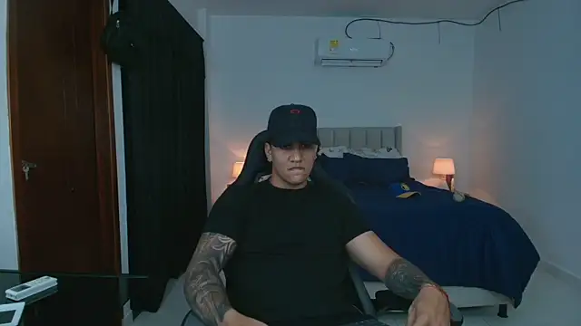 Snapshot of Mrbig_maximo chatting on June 11, 2026, 2:53 am Mrbig maximo online show from June 11, 2026, 2:53 am