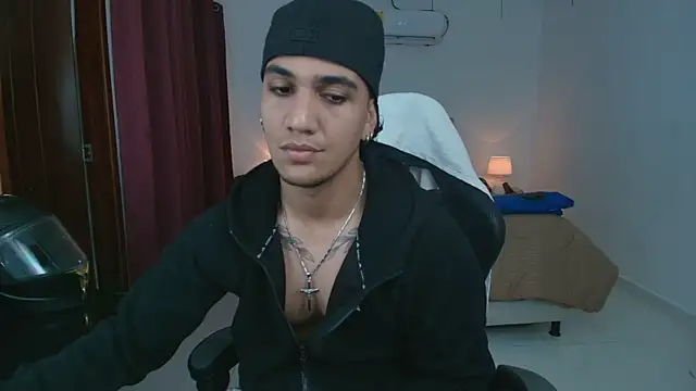 Snapshot of Mrbig_maximo chatting on June 20, 2026, 2:03 am Mrbig maximo online show from June 20, 2026, 2:03 am
