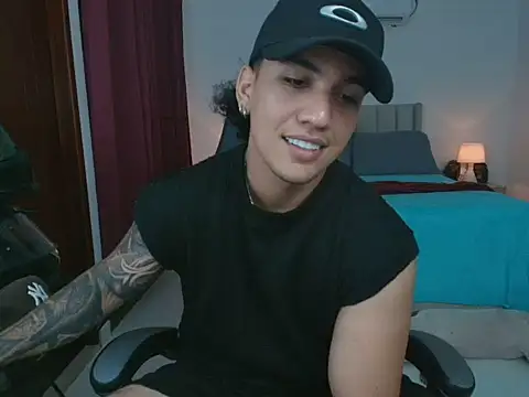 Snapshot of Mrbig_maximo chatting on June 28, 2026, 1:55 am Mrbig maximo online show from June 28, 2026, 1:55 am