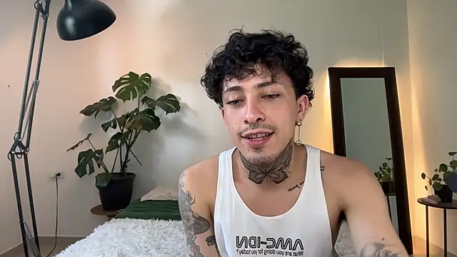 Noah and Steven online show from May 15, 2026, 6:37 pm