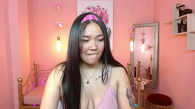 Snapshot of Melody_1_ chatting on May 1, 2026, 3:00 am Melody 1 online show from May 1, 2026, 3:00 am