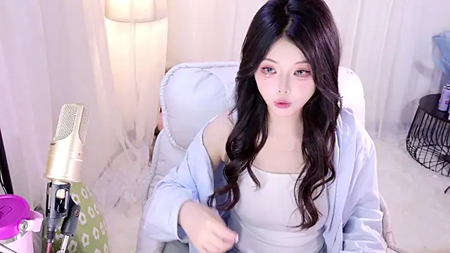 Snapshot of ChuYI-007 chatting on April 26, 2026, 8:23 am ChuYI-007 online show from April 26, 2026, 8:23 am