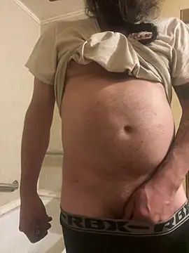 cozzy42 online show from April 21, 2026, 9:04 am