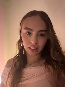 MaelyClaire online show from April 21, 2026, 1:42 am