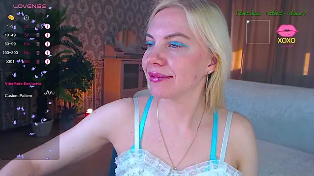 Snapshot of FromRussia chatting on May 13, 2026, 1:58 am FromRussia online show from May 13, 2026, 1:58 am