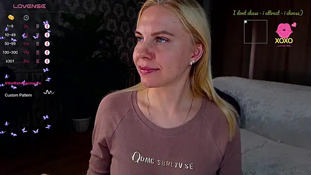 Snapshot of FromRussia chatting on May 18, 2026, 9:59 am FromRussia online show from May 18, 2026, 9:59 am
