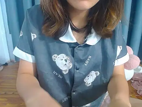 Snapshot of Mimi_200 chatting on July 29, 2026, 10:41 pm Mimi 200 online show from July 29, 2026, 10:41 pm