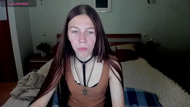 MaryRapunzel online show from May 4, 2026, 7:43 pm