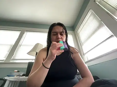 athanathelesbian online show from April 21, 2026, 10:12 pm