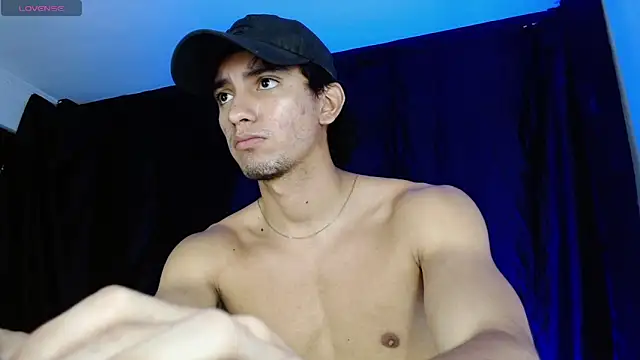 Snapshot of dante_18cm_ chatting on May 15, 2026, 11:45 pm dante 18cm online show from May 15, 2026, 11:45 pm