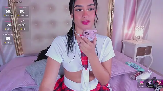 scarleettdoll online show from July 15, 2026, 7:52 pm