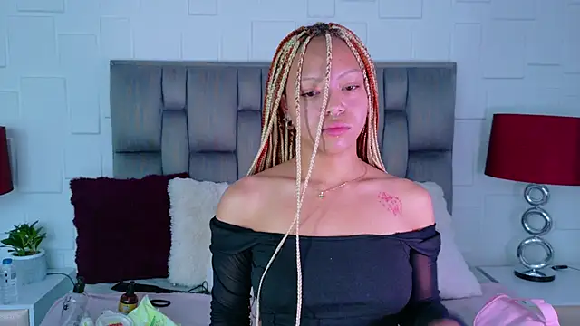 KeiryGinger online show from May 13, 2026, 6:38 pm