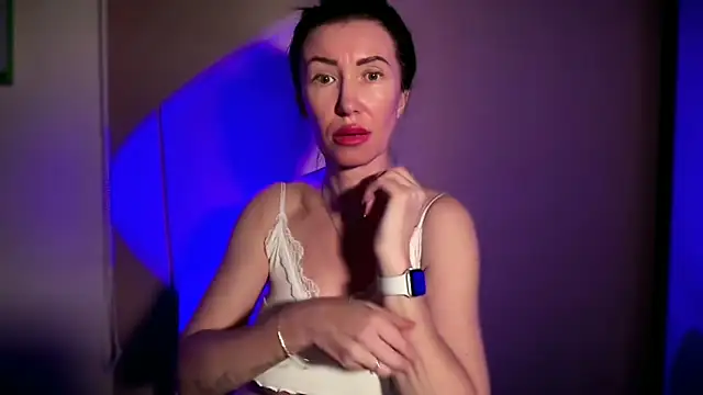 Snapshot of Goddess_Tati chatting on May 25, 2026, 8:59 pm Goddess Tati online show from May 25, 2026, 8:59 pm