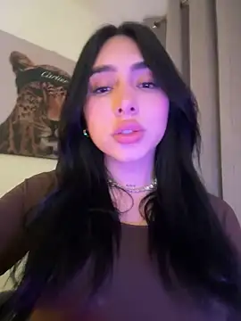 Snapshot of IsabellaNoir_ chatting on June 2, 2026, 11:18 pm IsabellaNoir online show from June 2, 2026, 11:18 pm