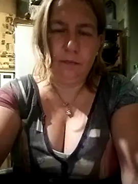 AnnaGlory38 online show from June 10, 2026, 11:13 pm