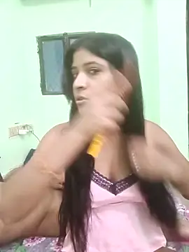 Snapshot of hot-couple-0 chatting on May 22, 2026, 8:32 am hot-couple-0 online show from May 22, 2026, 8:32 am