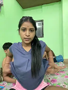 Snapshot of hot-couple-0 chatting on May 28, 2026, 4:37 pm hot-couple-0 online show from May 28, 2026, 4:37 pm