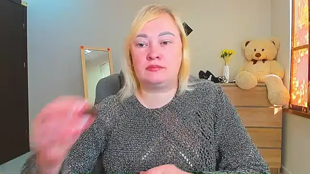 Olivia-Grande online show from April 24, 2026, 6:49 am