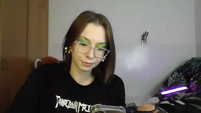 Snapshot of JuicyErika chatting on May 5, 2026, 8:39 pm JuicyErika online show from May 5, 2026, 8:39 pm