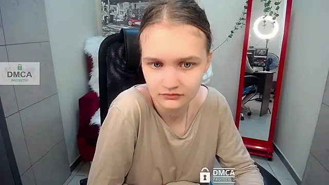 Snapshot of _donnaSia_ chatting on June 19, 2026, 9:13 am donnaSia online show from June 19, 2026, 9:13 am