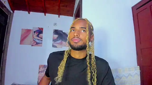 Snapshot of salvatore_amator chatting on June 8, 2026, 6:25 am salvatore amator online show from June 8, 2026, 6:25 am