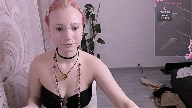 Snapshot of VikaViktoria chatting on June 5, 2026, 5:40 pm VikaViktoria online show from June 5, 2026, 5:40 pm
