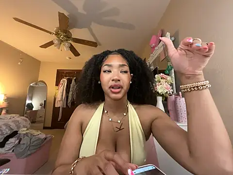Snapshot of blair_vexxx chatting on May 10, 2026, 1:44 am blair vexxx online show from May 10, 2026, 1:44 am