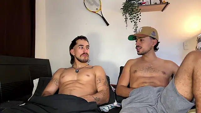 Snapshot of Aaron_wheel chatting on August 1, 2026, 8:41 pm Aaron wheel online show from August 1, 2026, 8:41 pm