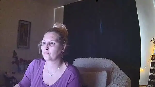 Divineblond online show from February 19, 2025, 11:17 am