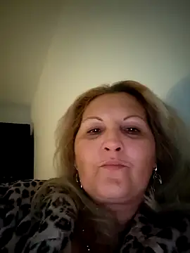 Divineblond online show from October 17, 2025, 6:43 pm