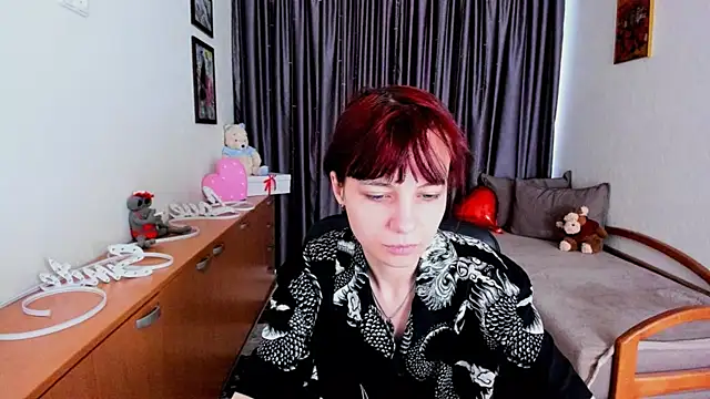 Snapshot of MiniLysii chatting on June 24, 2026, 6:01 am MiniLysii online show from June 24, 2026, 6:01 am