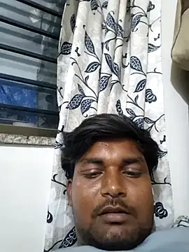 Snapshot of Gujju_here chatting on April 24, 2026, 5:15 pm Gujju here online show from April 24, 2026, 5:15 pm