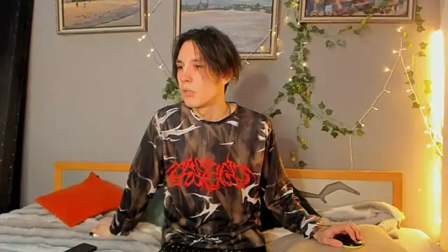 SolarFringe online show from May 20, 2026, 9:10 pm
