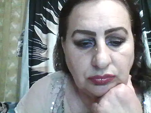 LoaqLovew online show from May 25, 2026, 7:47 am