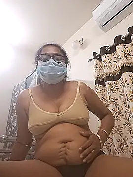 roshnidas1 online show from May 6, 2026, 2:11 pm