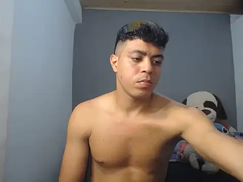 axelnoirx online show from April 24, 2026, 1:19 am