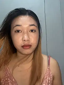 riiiii   online show from April 23, 2026, 11:42 am