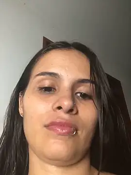 iris098765 online show from April 29, 2026, 7:31 pm