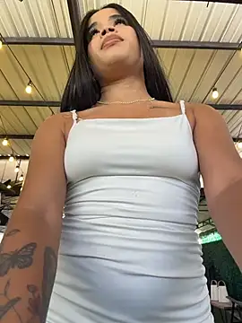 Snapshot of EmmaExoticaXXX chatting on July 21, 2026, 9:17 pm EmmaExoticaXXX online show from July 21, 2026, 9:17 pm