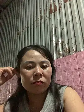 Snapshot of Helen-baby chatting on May 2, 2026, 7:24 am Helen-baby online show from May 2, 2026, 7:24 am
