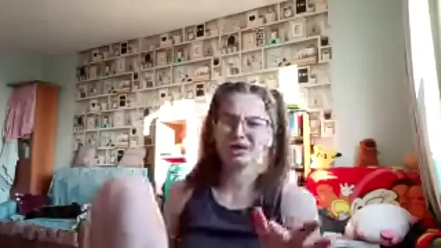 AndreaAbo online show from April 28, 2026, 9:14 am