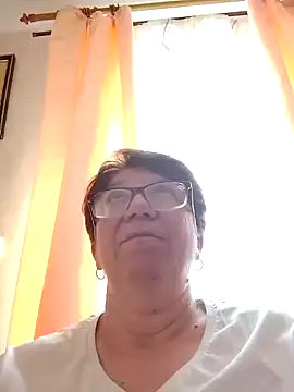 KetQueen101 online show from April 28, 2026, 1:38 pm