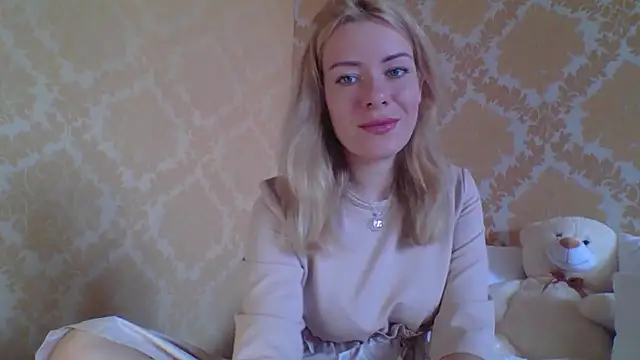 Snapshot of Softy_Aura_ chatting on July 25, 2026, 9:07 am Softy Aura online show from July 25, 2026, 9:07 am