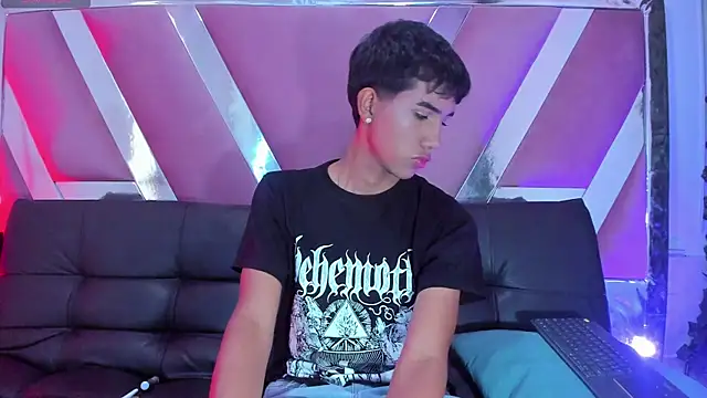 KevCokk online show from June 24, 2026, 7:02 pm