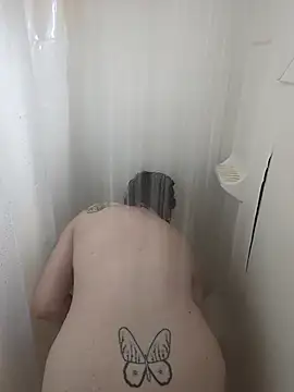 RosieSwitchBitch online show from May 16, 2026, 3:44 pm