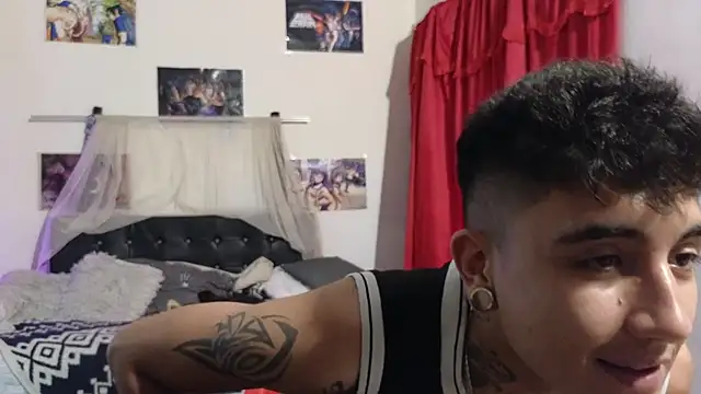 charles carterxxx online show from May 4, 2026, 11:45 pm