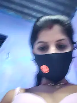 Snapshot of RUHI_1143 chatting on July 7, 2026, 11:53 pm RUHI 1143 online show from July 7, 2026, 11:53 pm