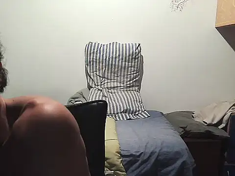 viewmodel- online show from April 26, 2026, 2:20 am