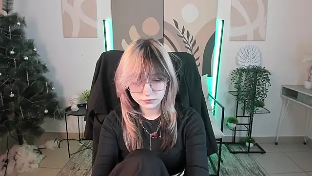 NyxCalderra online show from May 4, 2026, 9:16 am